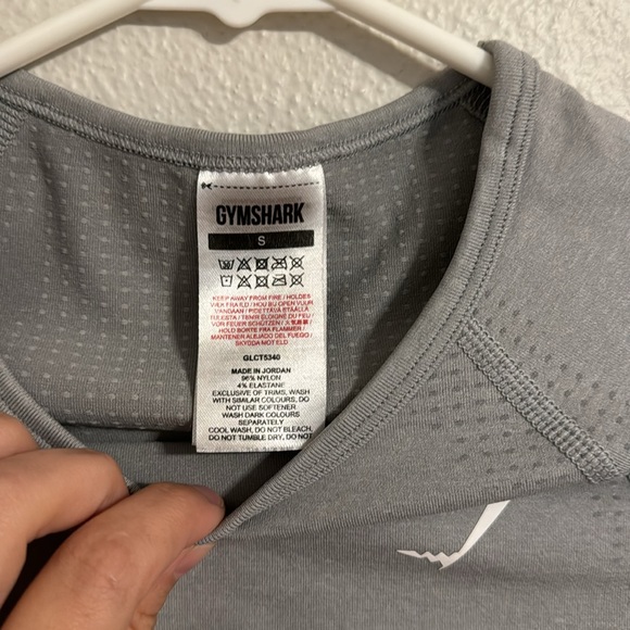 Gym shark crop top - Picture 2 of 6